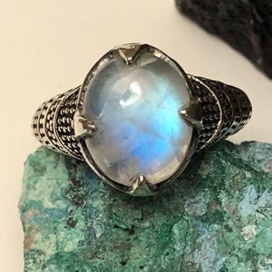 Moonstone Ring Sterling Silver Size 8